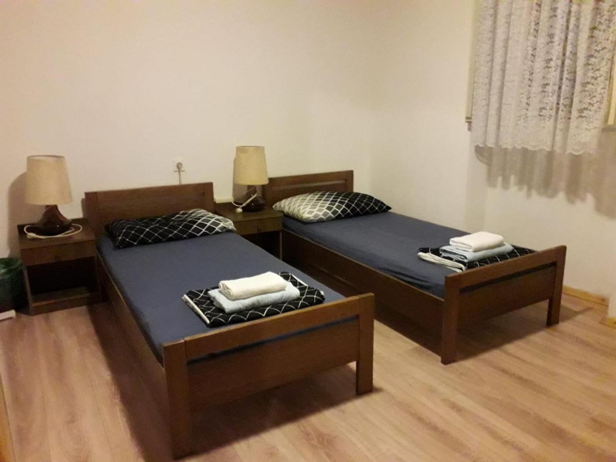 Hostel Flora Малий Лошинь Номер фото