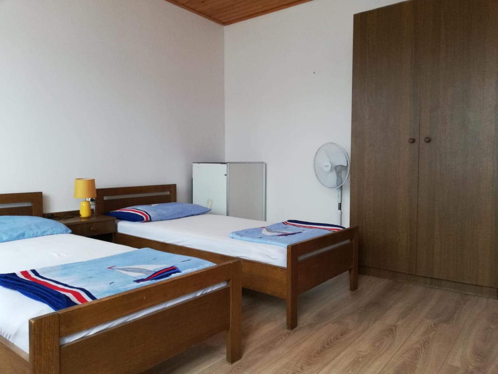 Hostel Flora Малий Лошинь Номер фото