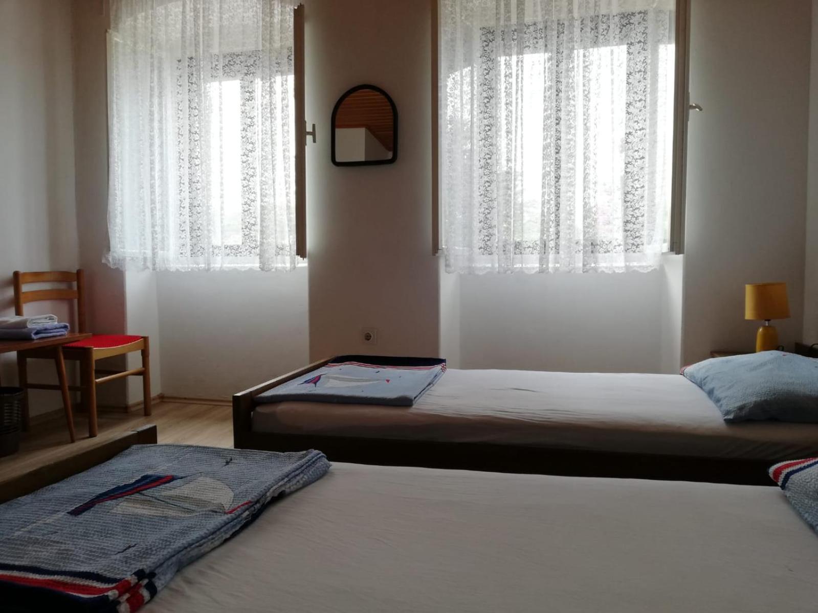 Hostel Flora Малий Лошинь Номер фото