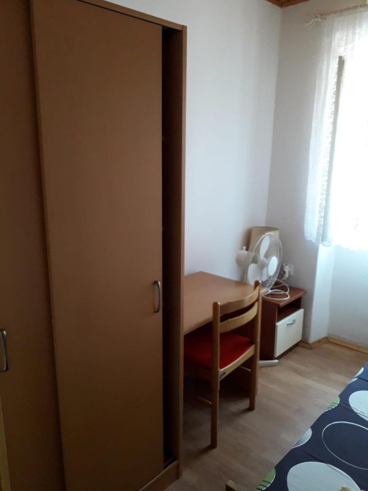 Hostel Flora Малий Лошинь Номер фото